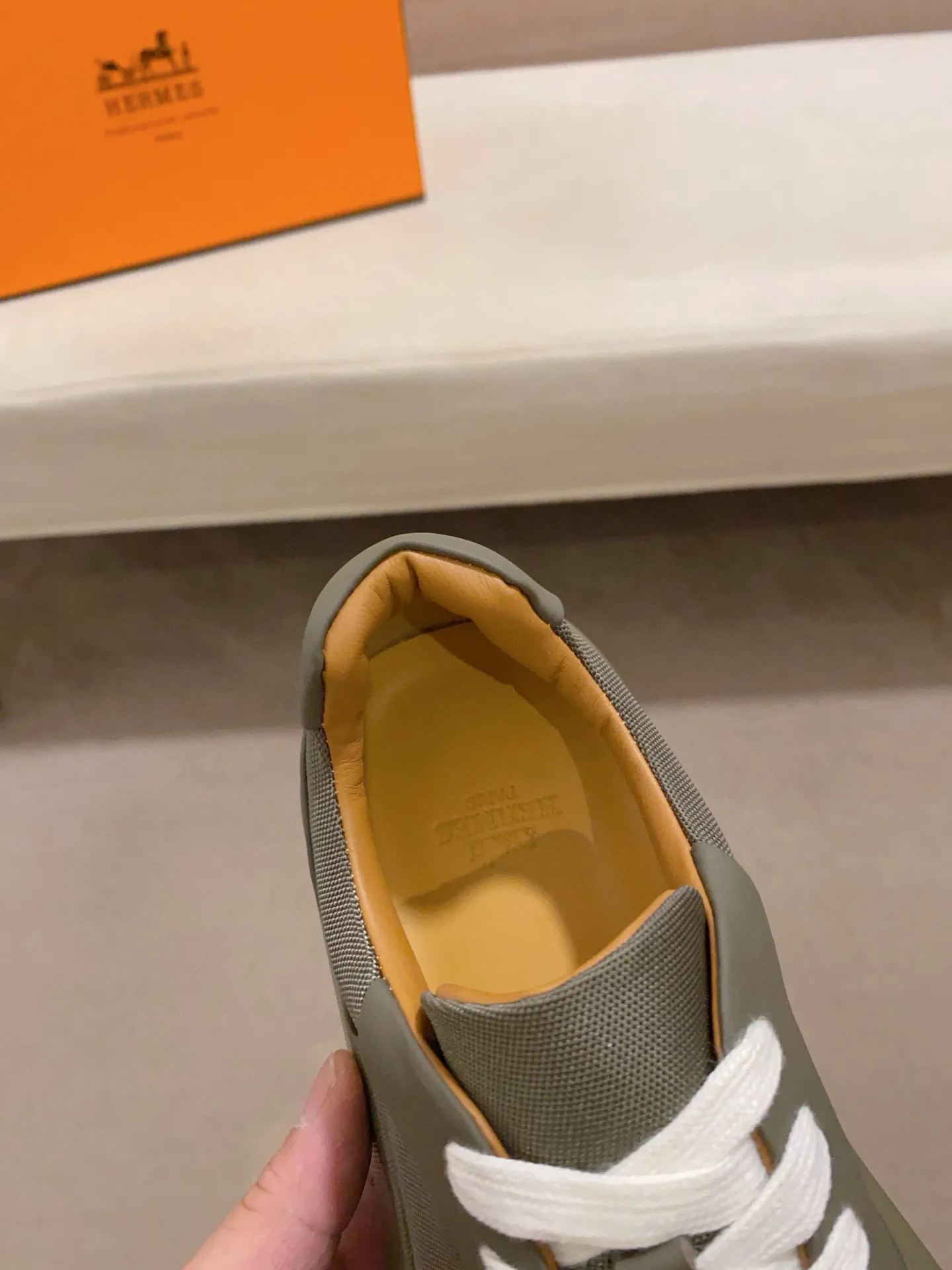 Men's clothing and shoes💰: 600💰《HERMES》【Classic Original Version】Hermès; Top 🔝 Purchasing Agency 🔍🔍Men's latest 🇺🇸 counters are on sale simultaneously, original imported from Italy ▲▲Silk cowhide with breathable fabric ▲▲ (high-end and expensive Qi·Grade) Exquisite workmanship (Italian 🇮🇹Imported water-dyed 🐂cowhide lining) Sole: Original sole provided by the original factory, ⚠️Exclusive double-layer activity·TPR·Rubber·Combined molded outsole; Super·comfortable·wear-resistant·non-slip·environmental protection The real thing is more beautiful if you take the real thing (high quality, follow the order), you can enter and exit the counter at will * Number of yards: 38·39·40·41·42·43·44# (can be customized 45.)